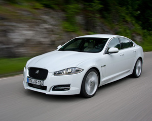 XF 3.0D V6 S Premium Luxury