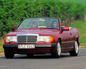 300 CE-24 Cabriolet Automatic