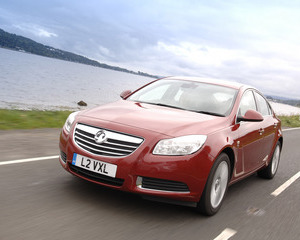 Insignia Saloon 2.0 CDTi Elite Nav 4x4