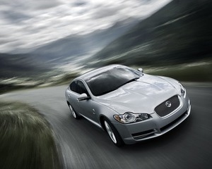 XF 3.0D V6 Luxury