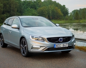 V60 D2 R-Design