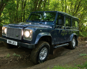 Defender Station Wagon 110 Td4 SE