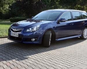 Legacy Tourer 2.0i Trend