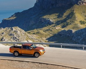 Navara 4x4 King Cab Chassis Cab. 2.3dCi Visia
