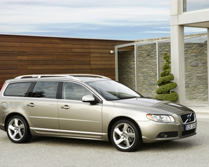 V70 D5 Momentum AWD Geartronic