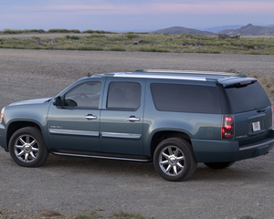 Yukon XL SLE-1 2500 4WD