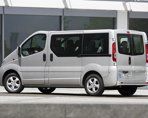 Vivaro Tour 2.0 CDTI Cosmo