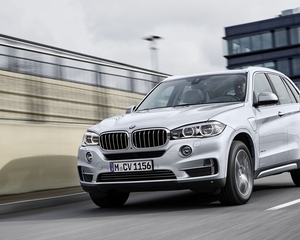 X5 xDrive40e