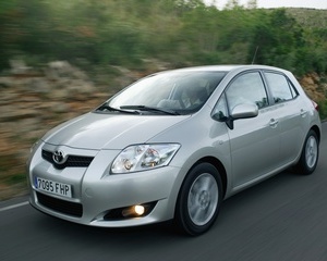 Auris 2.2 D4-D 180