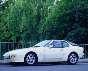 944S