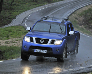 Navara  2.5 dCi SE