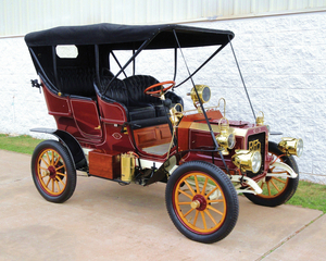 Two-Cylinder Five-Passenger Detachable Tonneau