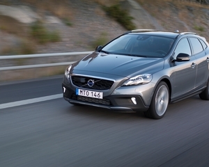 V40 Cross Country D2 Summum