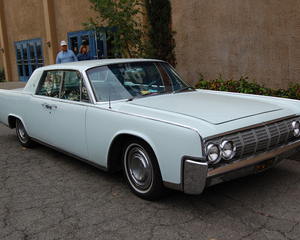 Continental Sedan