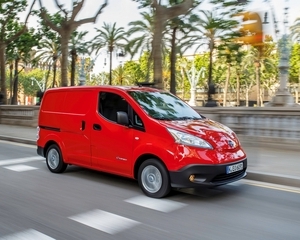 e-NV200 Van Basic Pack Plus+C6kW+Grelha