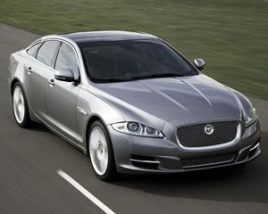 XJ 3.0D SWB Premium Luxury