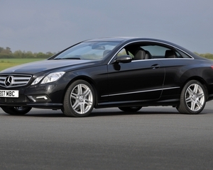 E 200 CGI BlueEfficiency Coupé Elegance