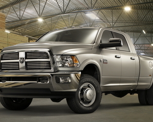 Ram 3500 Crew Cab 4X4 SLT SWB