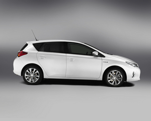 Auris Hybrid 1.8 HSD Comfort