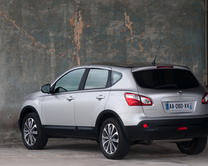 Qashqai 2.0dCi 4x2 Tekna Premium 17'