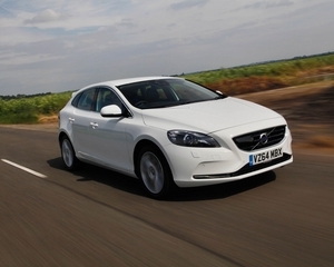 V40 D2 Momentum