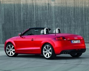 TT Roadster 2.0 TFSI 211 S line