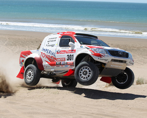 Imperial Hilux Dakar