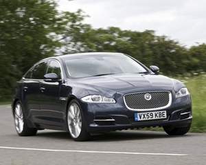 XJ 3.0D V6 Luxury LWB