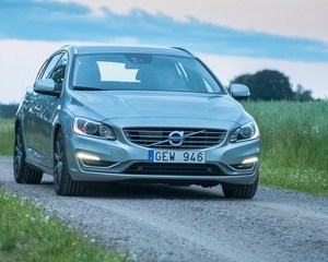 V60 D2 Momentum Eco Powershift