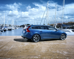 V60 D3 Kinetic Geartronic