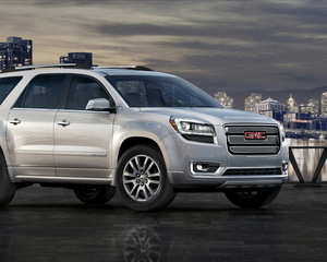 Acadia Denali FWD