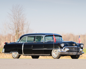 Series 75 Presidential Parade Limousine by Hess & Eisenhardt