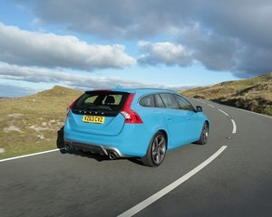 V60 D2 R-Design Summum Powershift