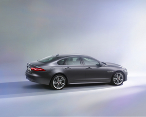 XF 3.0 AWD R-Sport