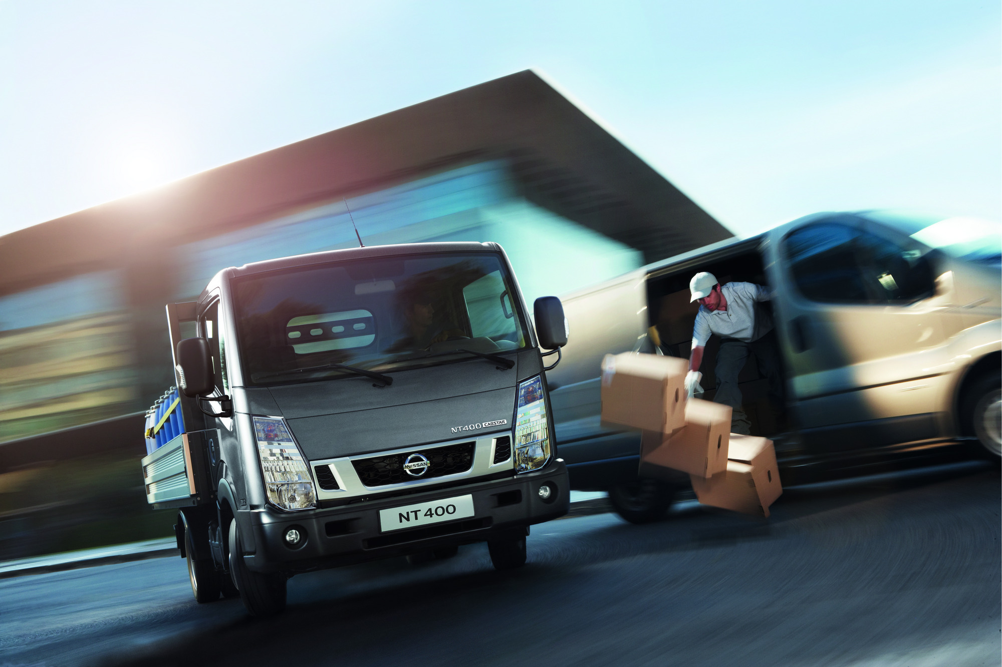 Nissan NT400 Cab. Rebat. 35.13/2 EU6 6 vel. C. Basculante A�o Basic
