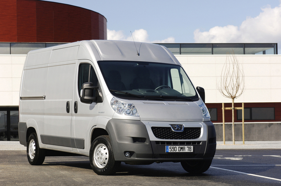 Peugeot Boxer 335 L2H2 2.2 HDi