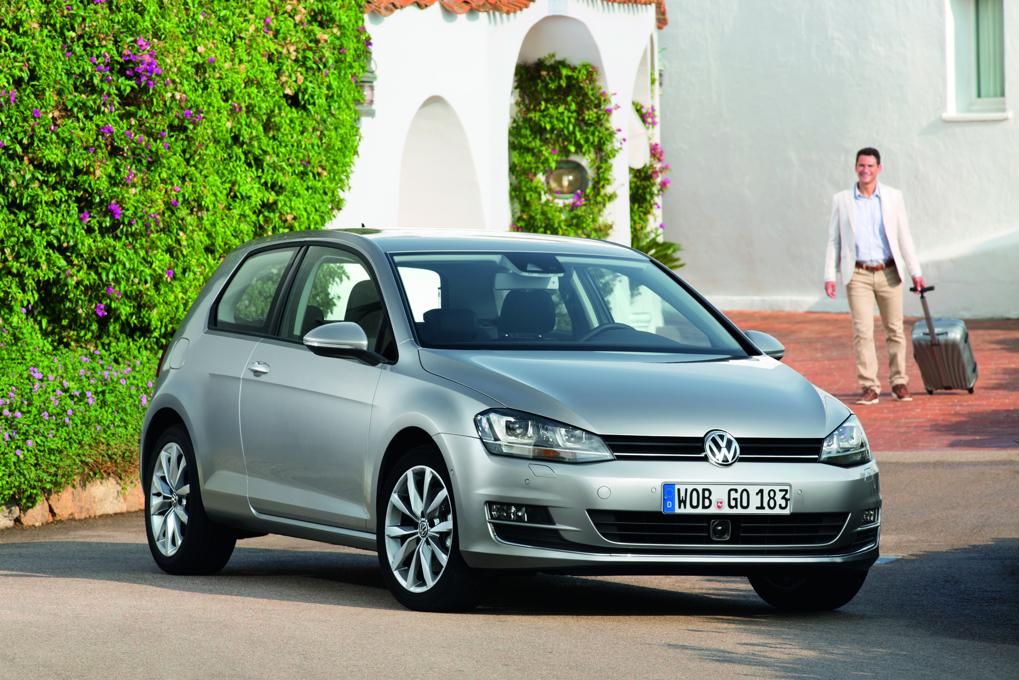 Volkswagen Golf 1.6 TDI DSG CONFORTLINE First Edition