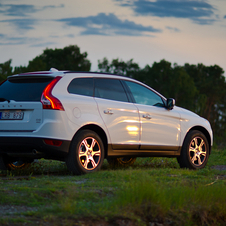 Volvo XC60 D4 AWD Summum Geartronic