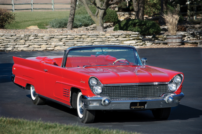 Lincoln Continental Mark V