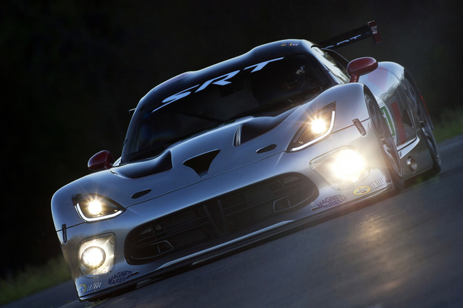 SRT Viper GTS-R