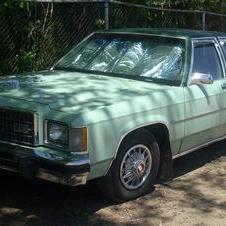 Ford LTD Sedan