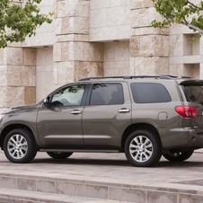 Toyota Sequoia SR5 4.6L 4X4