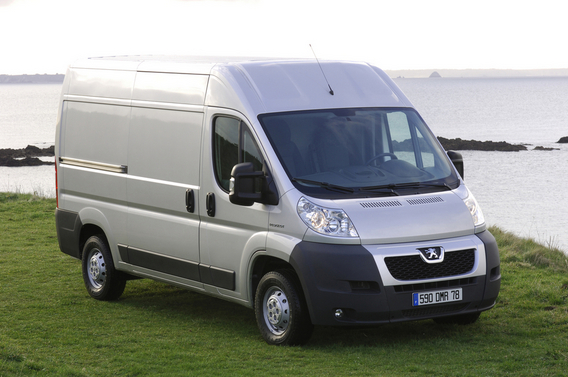 Peugeot Boxer Cabina Simples 335 L2 2.2 HDi