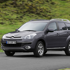 Citroën C-Crosser 2.2HDi Exclusive 18