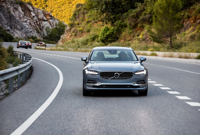 Volvo S90 D5 AWD Inscription Geartronic