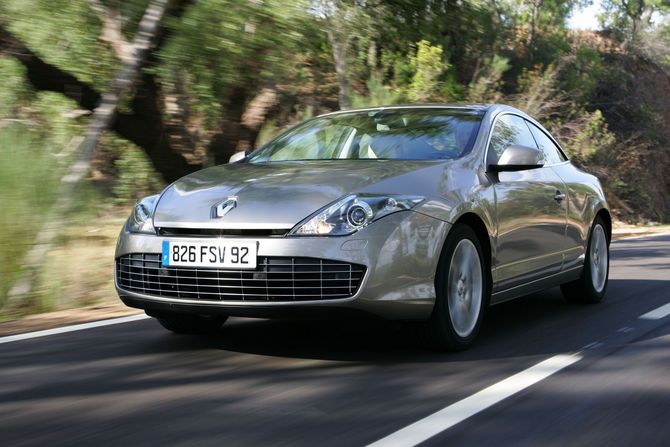 Renault Laguna Coupé dCi 180 FAP GT