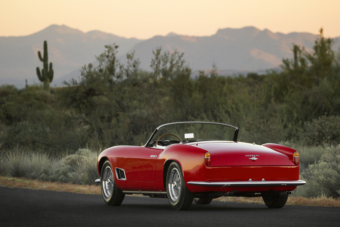 Ferrari 250 GT LWB California Spider