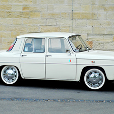 Renault 8S