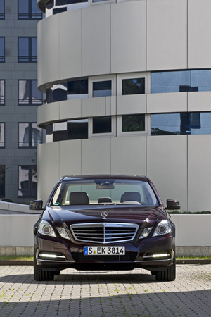 Mercedes-Benz E 350 BlueEfficiency Elegance 7G-Tronic