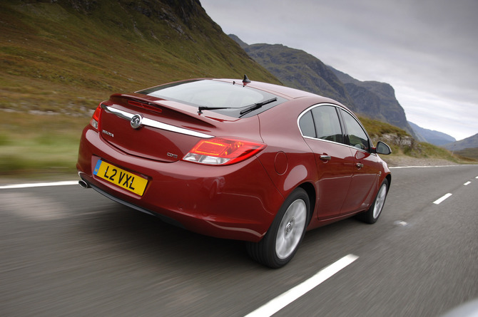 Vauxhall Insignia Hatchback 2.8T V6 4x4 Elite Nav